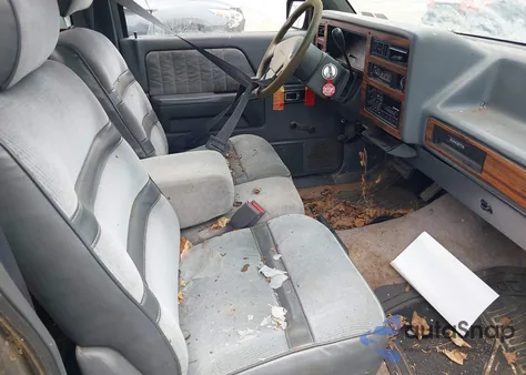 1992 Dodge Dakota из США, поврежденный, VIN 1B7FL23X1NS640431